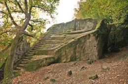 piramide-di-bomarzo-soriano