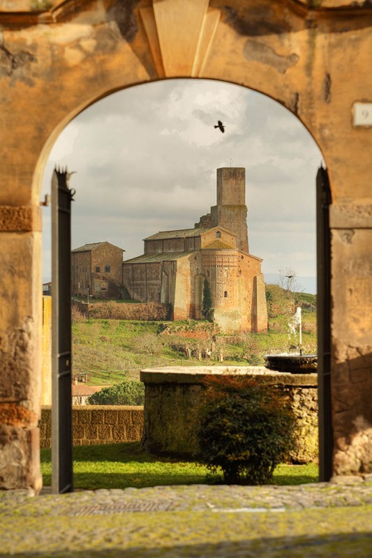 Igreja de São Pedro de Tuscania (românico-lombarda, séc VIII)