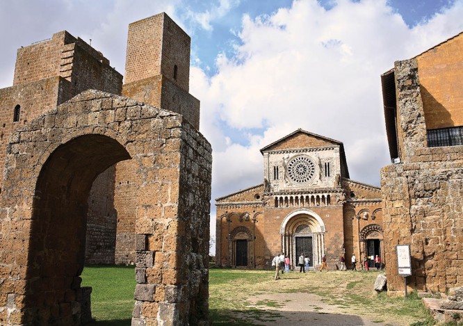 tuscania san pietro